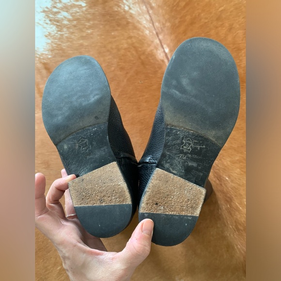 Tory Burch Boots Size 7M - Picture 5 of 9